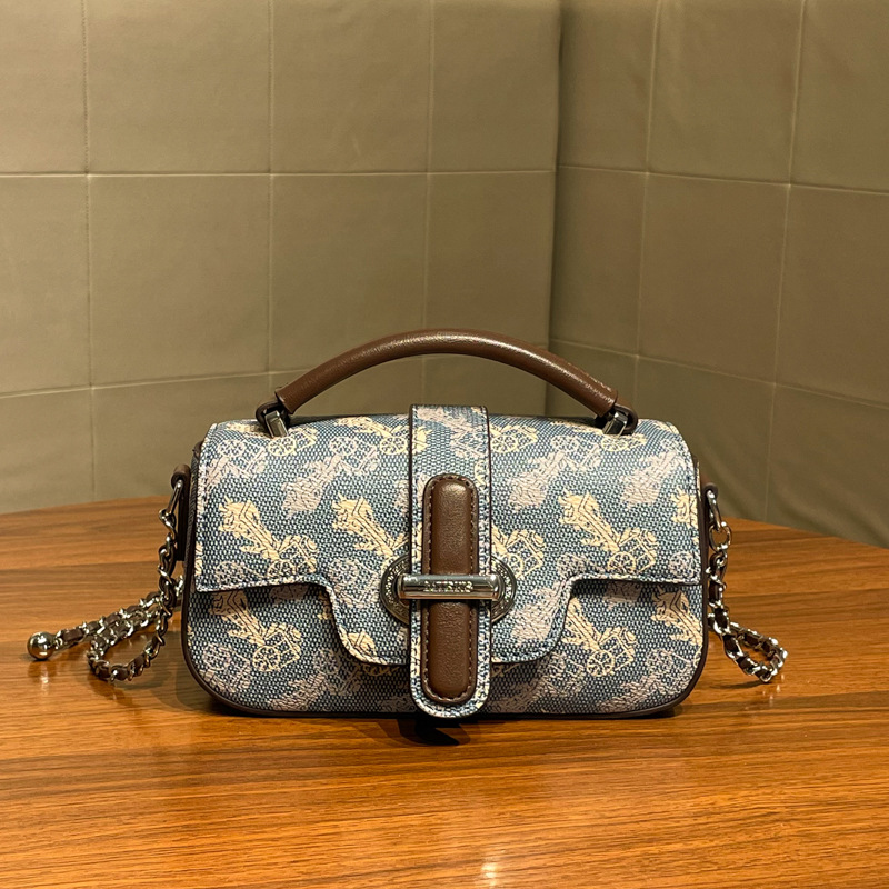 Luxury Lifestyle Women - Luxury Hands-Free Designer Diaper Bag For