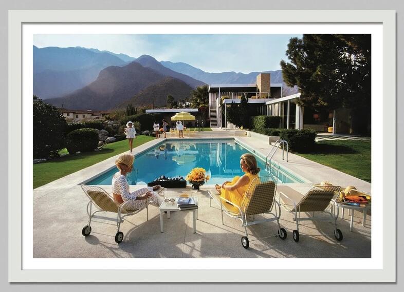 Retro Poolside Host Luxury Lif - Luxury Lifestyle Pictures ulasan dan harga