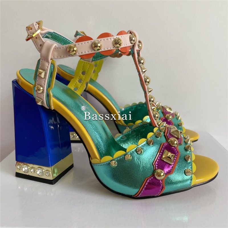 Luxury Rivet T-Strap Sandals W - Luxury Lifestyle Shoes ulasan dan harga
